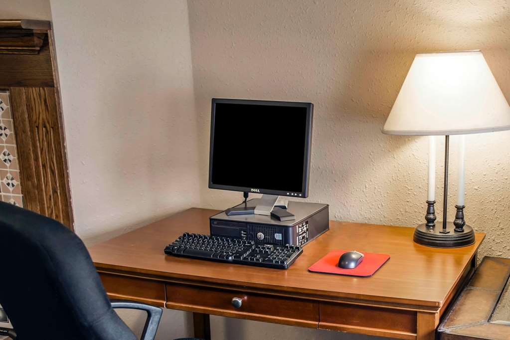 Quality Inn & Suites - thumb 17