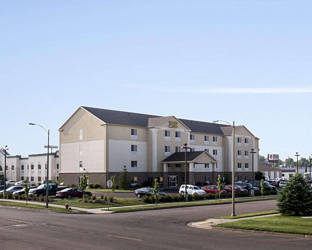 Mainstay Suites Bismarck - thumb 2