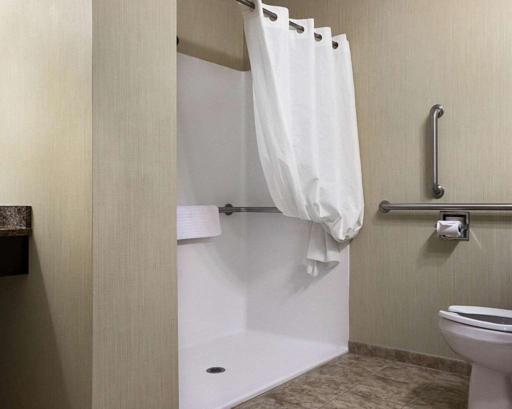 Mainstay Suites Bismarck - thumb 7