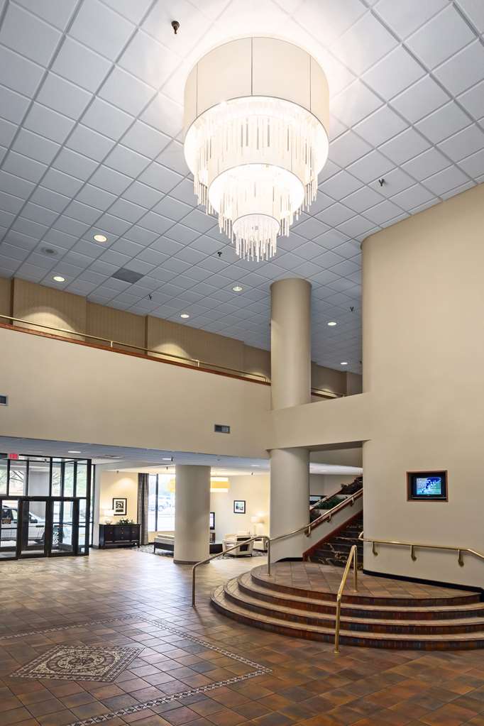 Radisson Hotel Bismarck - thumb 3