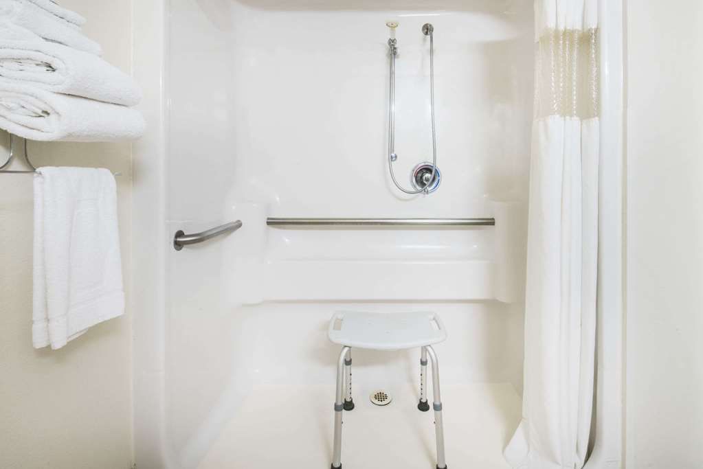 Super 8 Harlingen - thumb 6