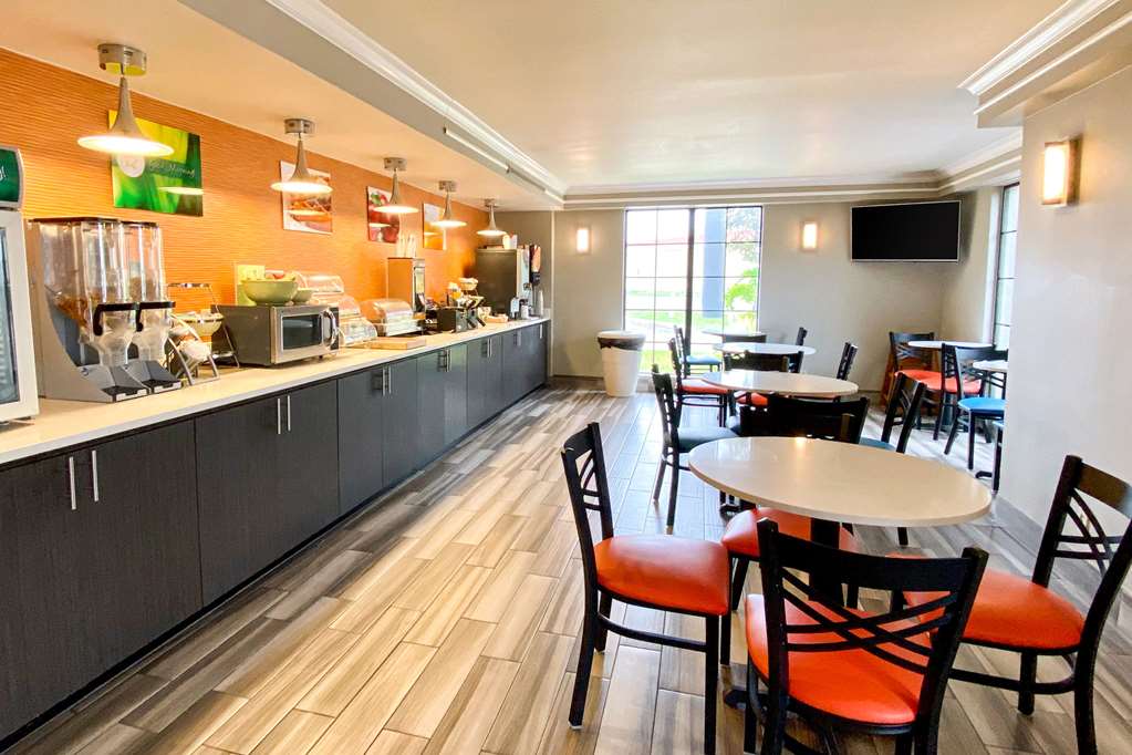 Quality Inn Harlingen - thumb 14