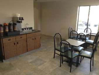 Super 8 Dillon - thumb 5