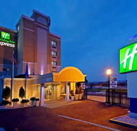 Holiday Inn Express La Guardia Airport - Tourism Bookings