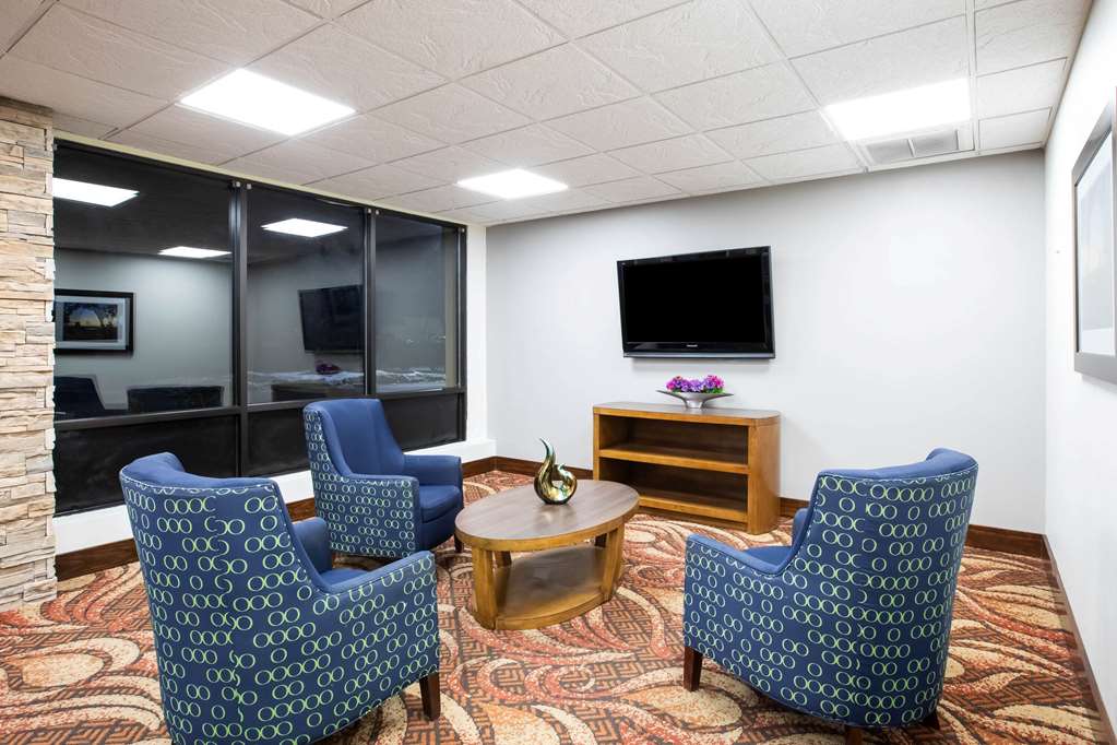 La Quinta Inn Davenport - thumb 3