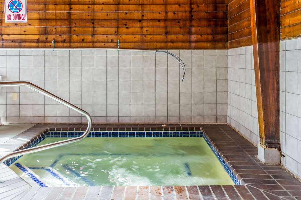 Econo Lodge - thumb 14