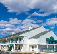 Super 8 by Wyndham Branson - Tourism Bookings