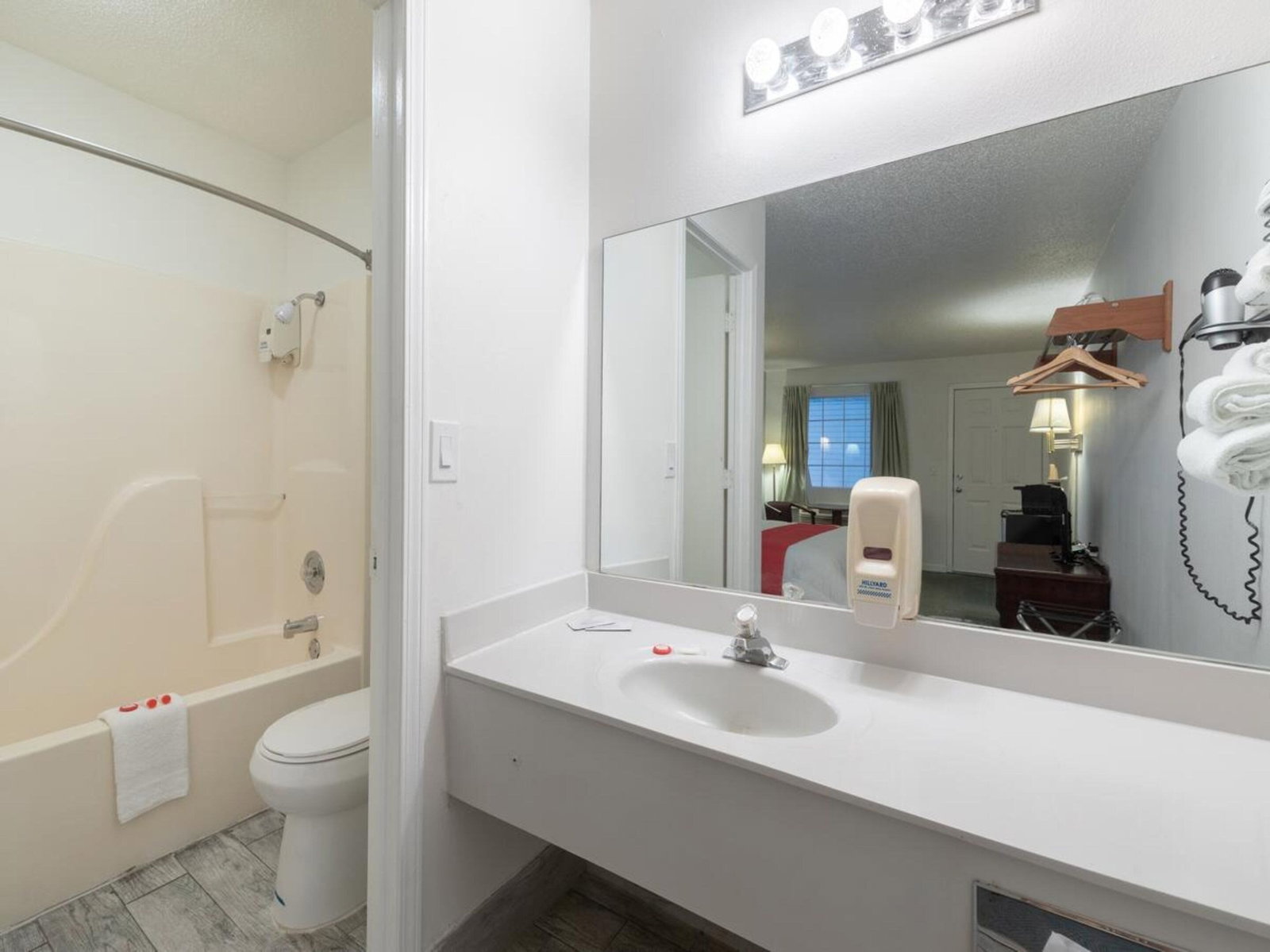 Capital O-Classic Motor Inn Branson - thumb 11