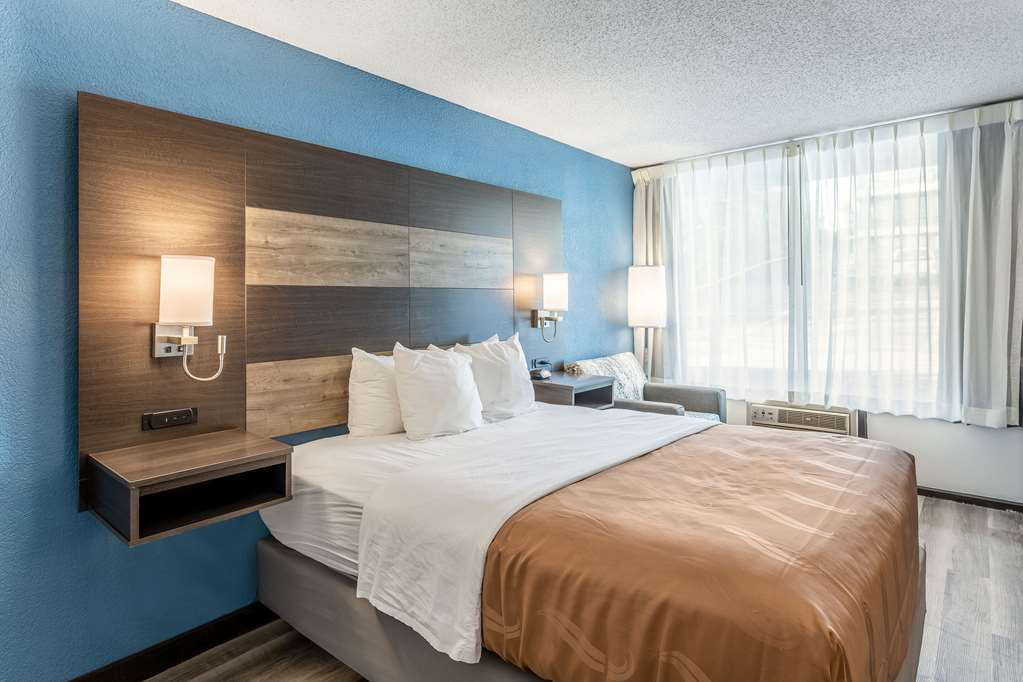 Quality Inn On The Strip - thumb 5