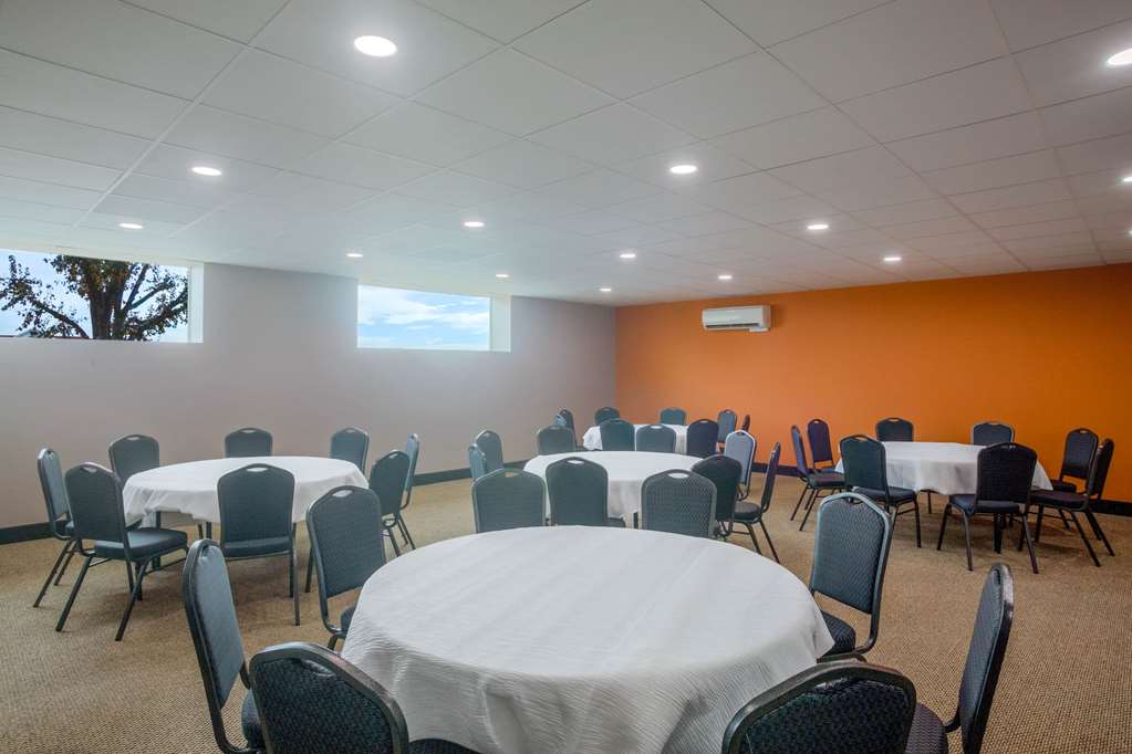 La Quinta Inn & Suites Branson - thumb 8