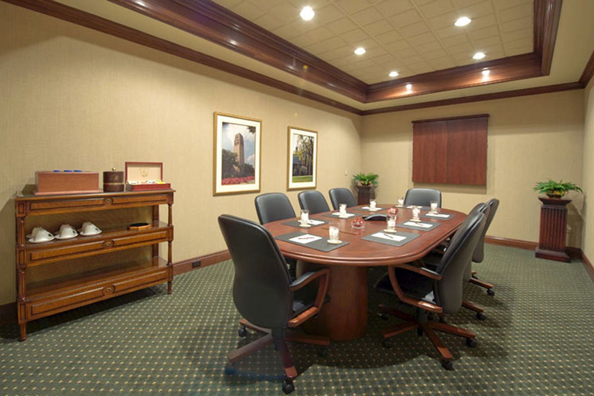 Bell Tower Hotel - thumb 2