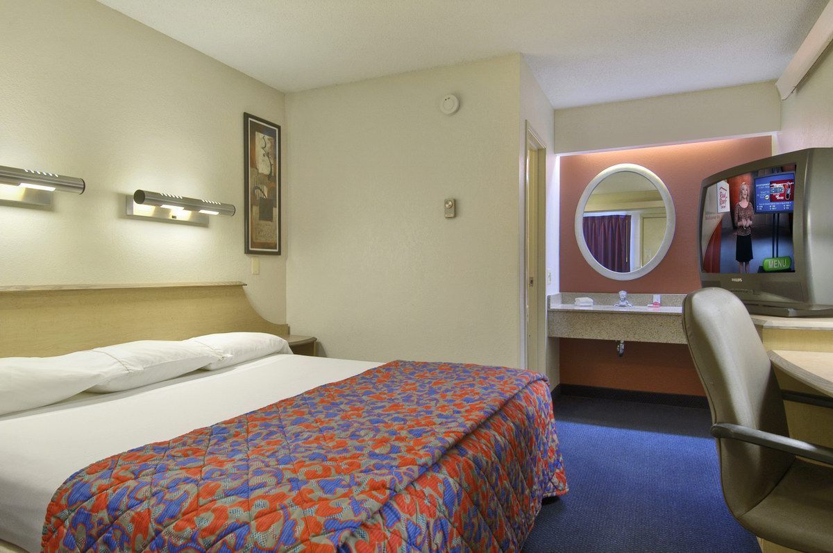 Red Oak Inn Detroit Metro - Belleville - thumb 2