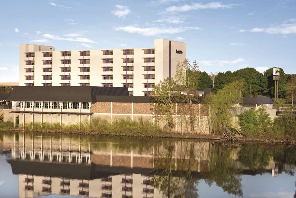 Radisson Grand Rapids Riverfront - thumb 1