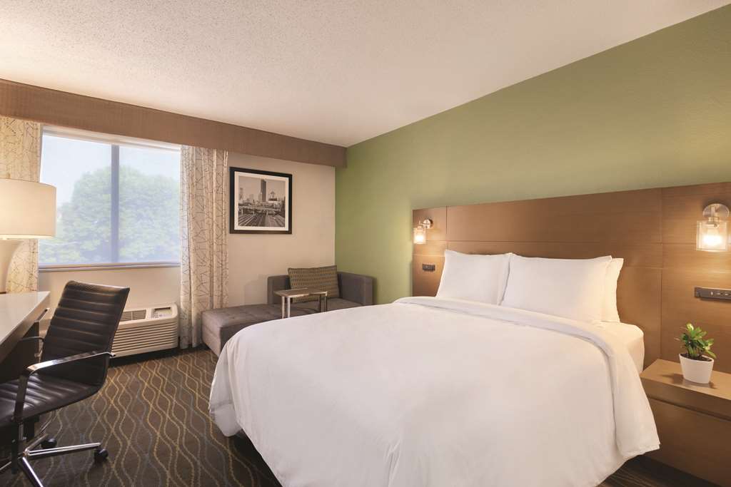 Radisson Grand Rapids Riverfront - thumb 6