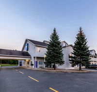 Rodeway Inn Ludington - Students Accommodation