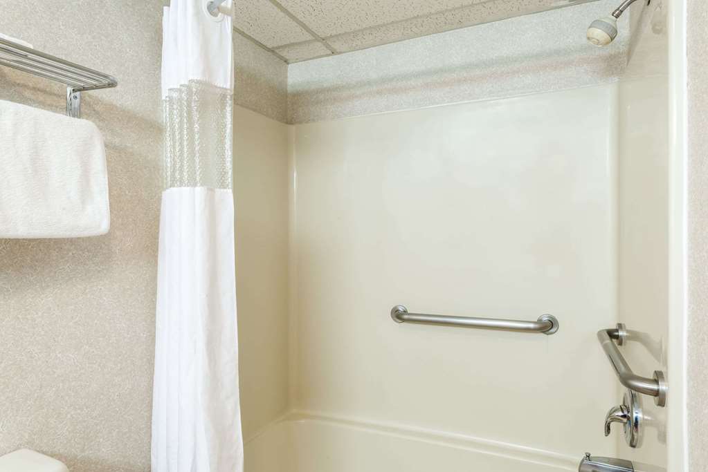 Days Inn Vineland - thumb 6