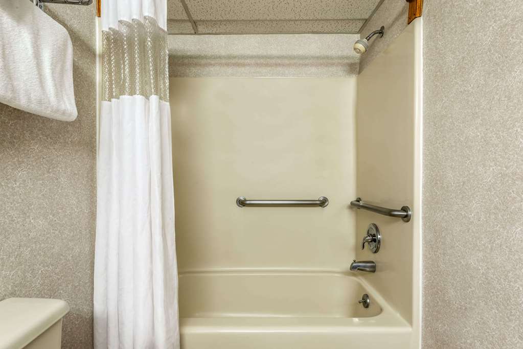 Days Inn Vineland - thumb 10