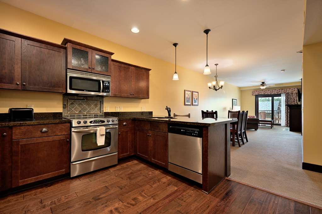 Chase On The Lake Resort - thumb 3