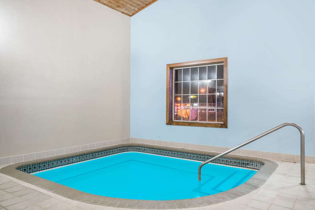 Baymont Inn & Suites Albany - thumb 8