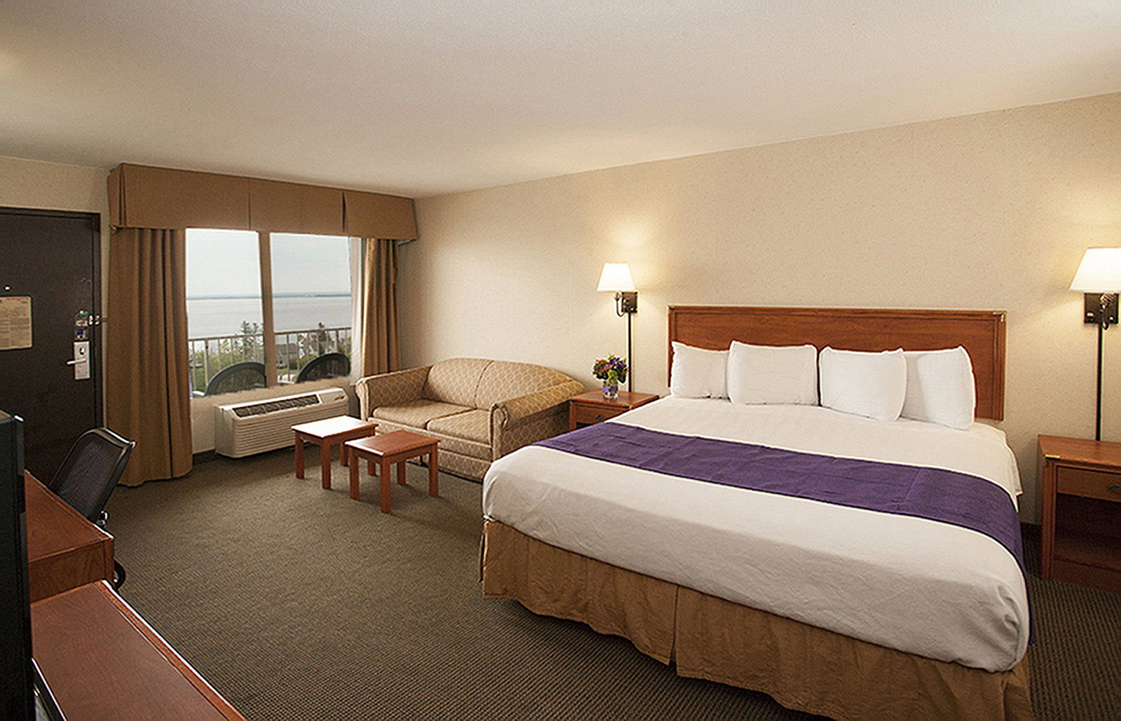 Edgewater Hotel & Waterpark - thumb 4