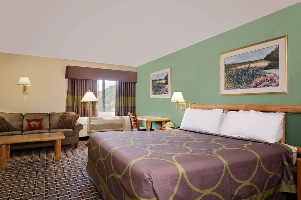 Super 8 Cloquet - thumb 9