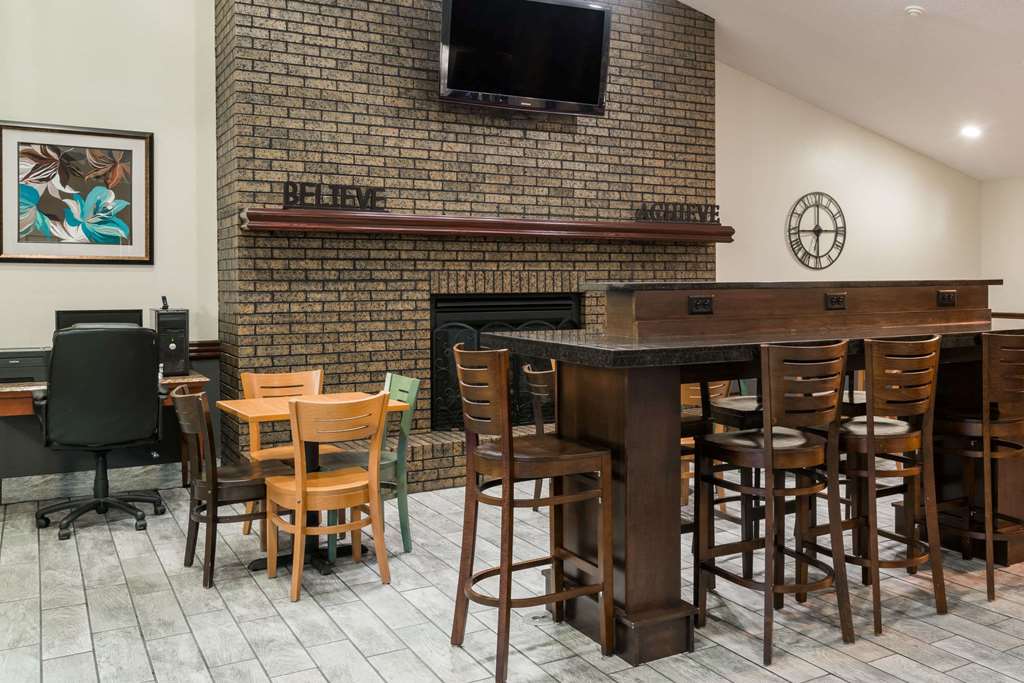 Baymont Inn & Suites Bloomington MSP Apt - thumb 2