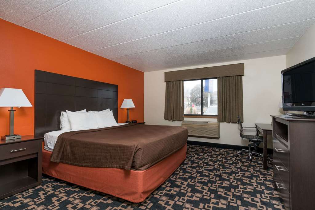 Baymont Inn & Suites Bloomington MSP Apt - thumb 5