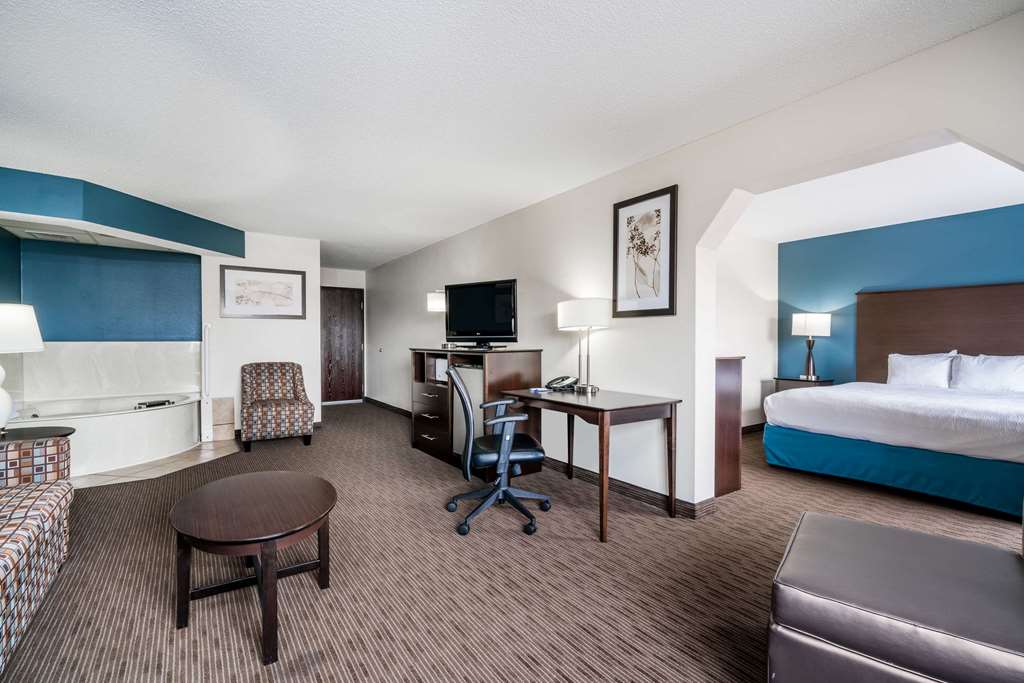 Baymont Inn & Suites Bloomington MSP Apt - thumb 8