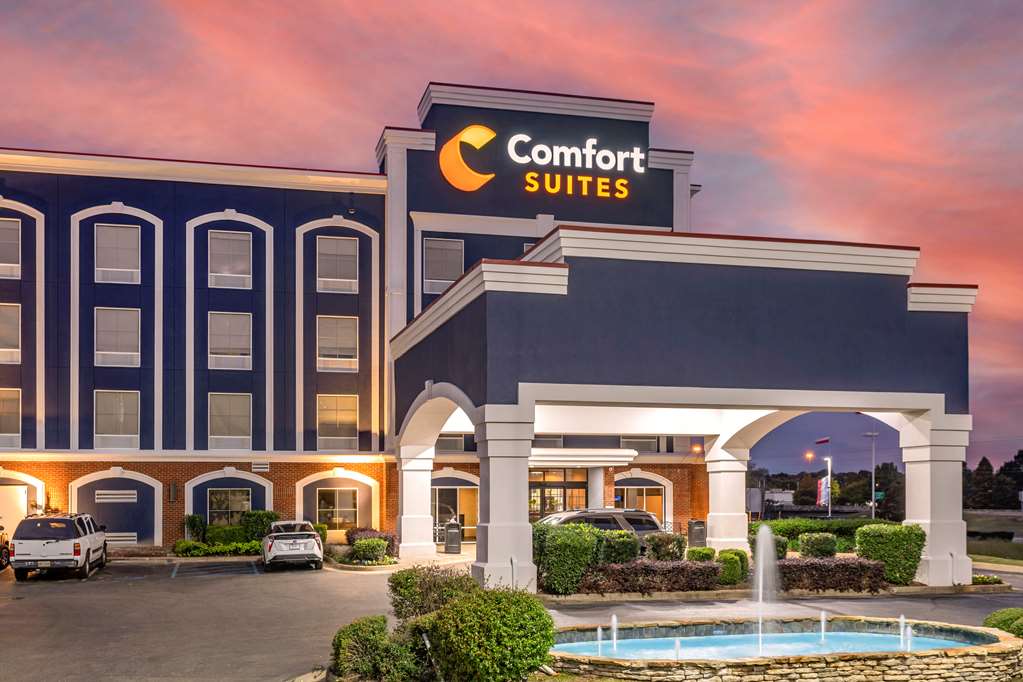 Comfort Suites - thumb 0