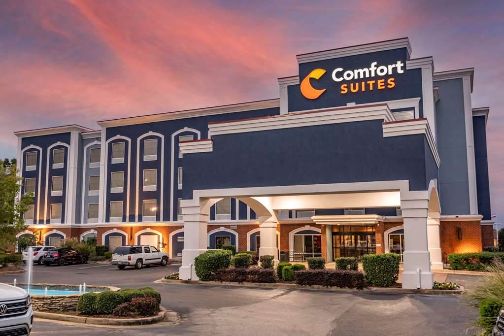 Comfort Suites - thumb 1