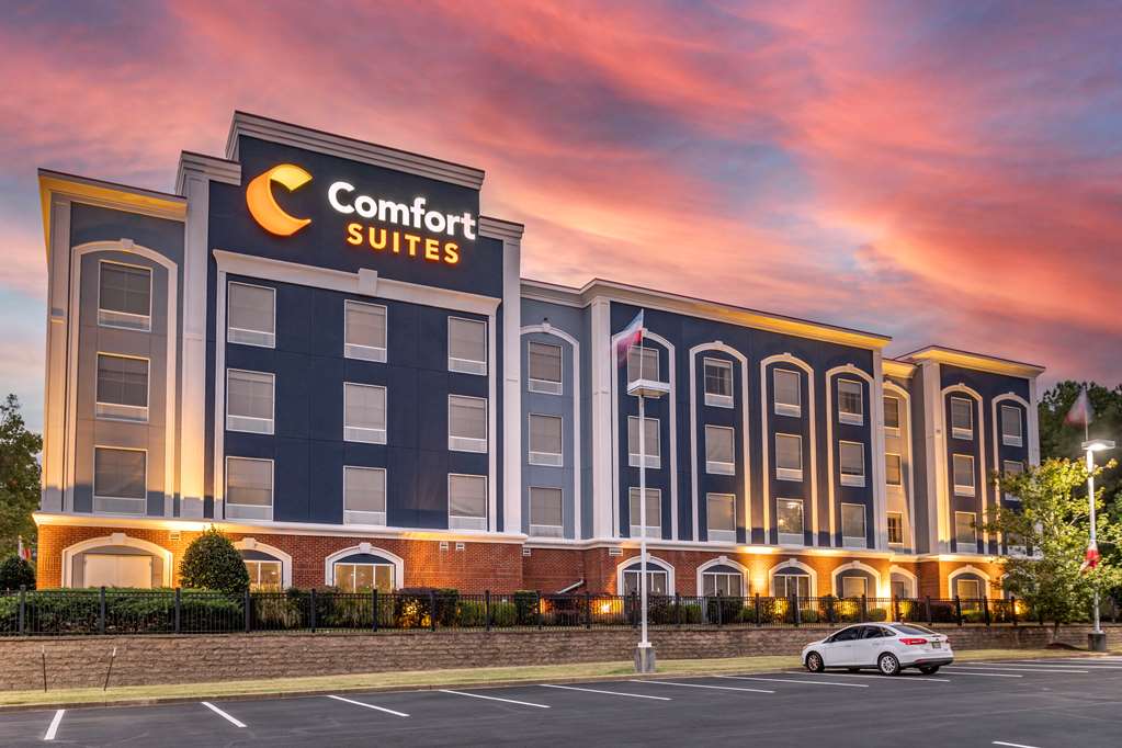 Comfort Suites - thumb 2