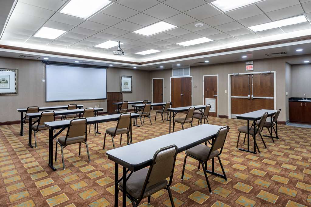 Comfort Suites - thumb 8