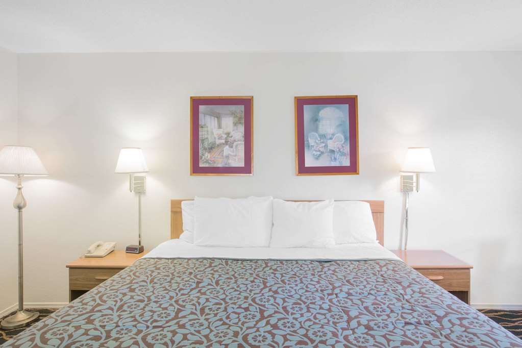 Days Inn Hardy - thumb 3