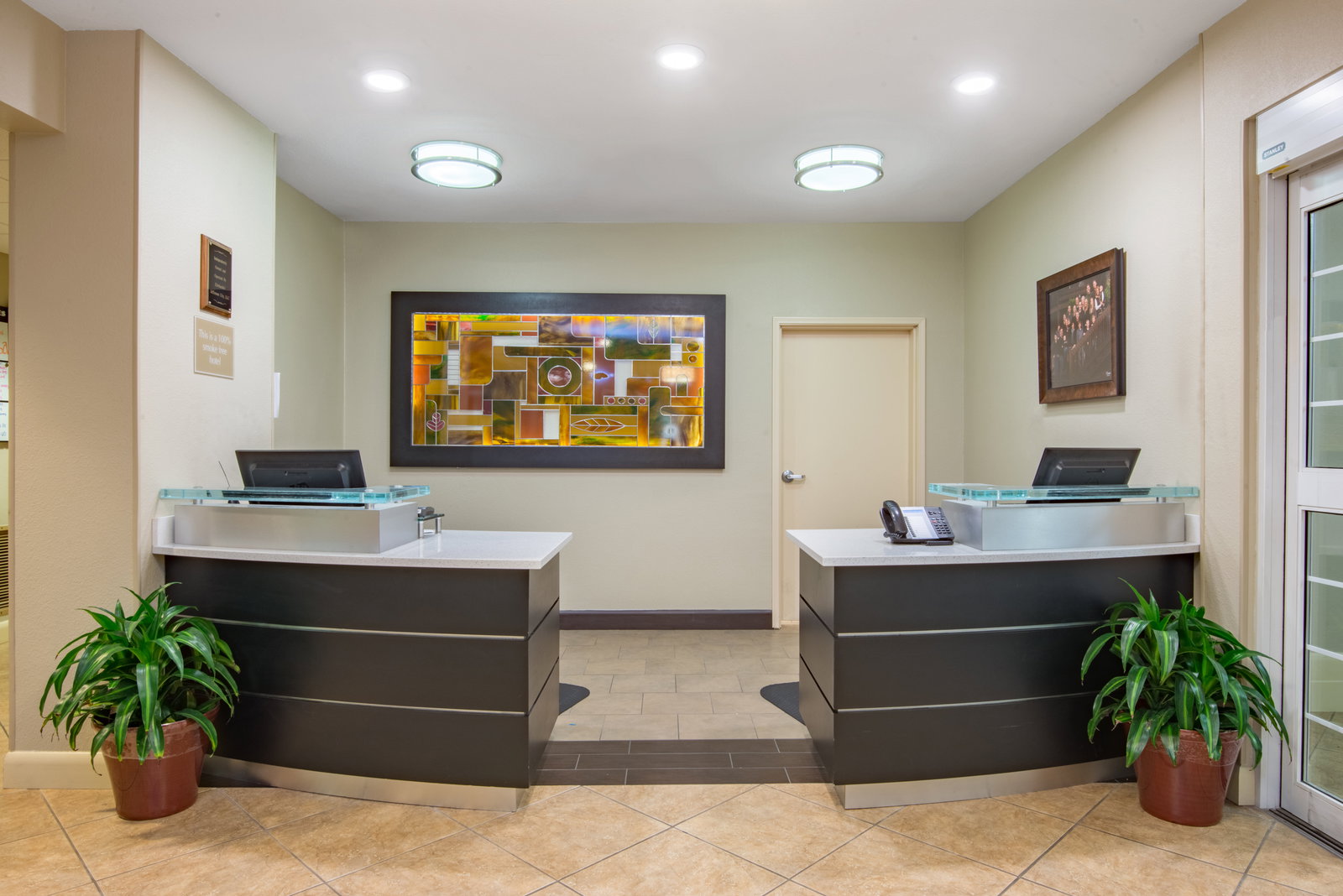 Candlewood Suites Jefferson City - thumb 4