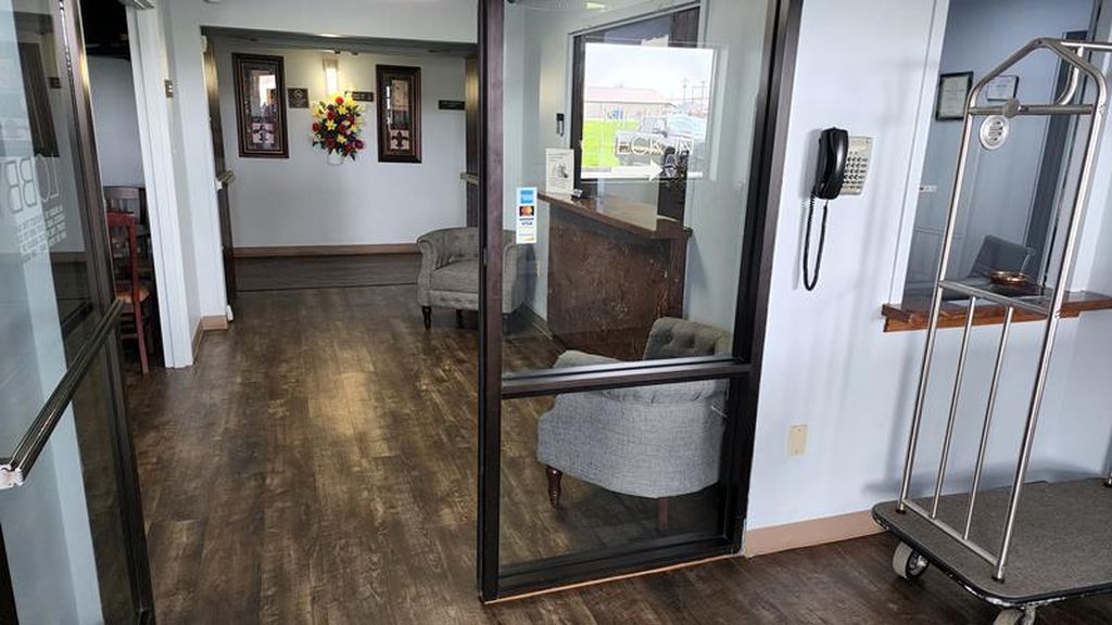 Briarwood Inn - thumb 0