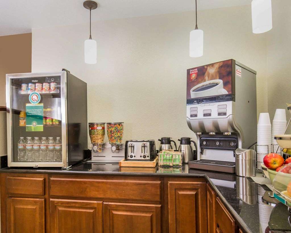 Quality Inn Gillette - thumb 17