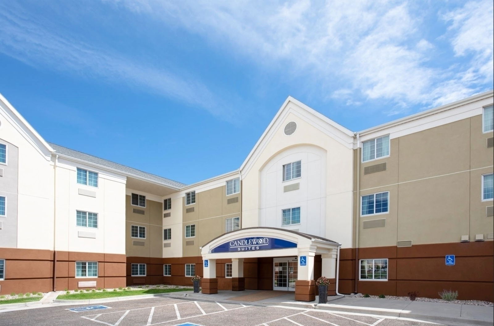 Candlewood Suites Cheyenne - thumb 2