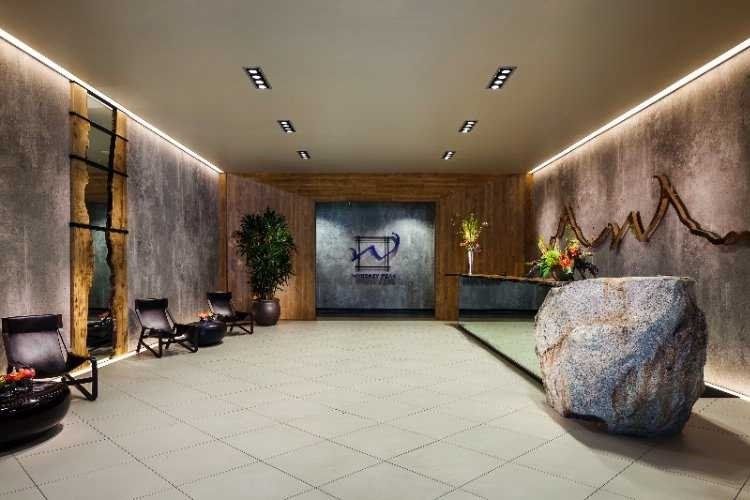 Whitney Peak Hotel - thumb 1