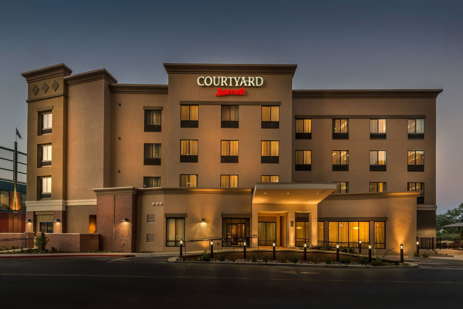 Courtyard Marriott Downtown/Riverfront - thumb 2