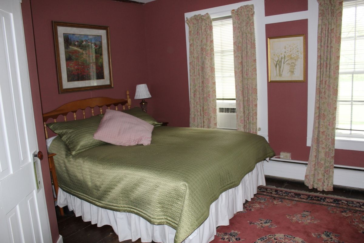 The Stone Hearth Inn & Tavern - thumb 1