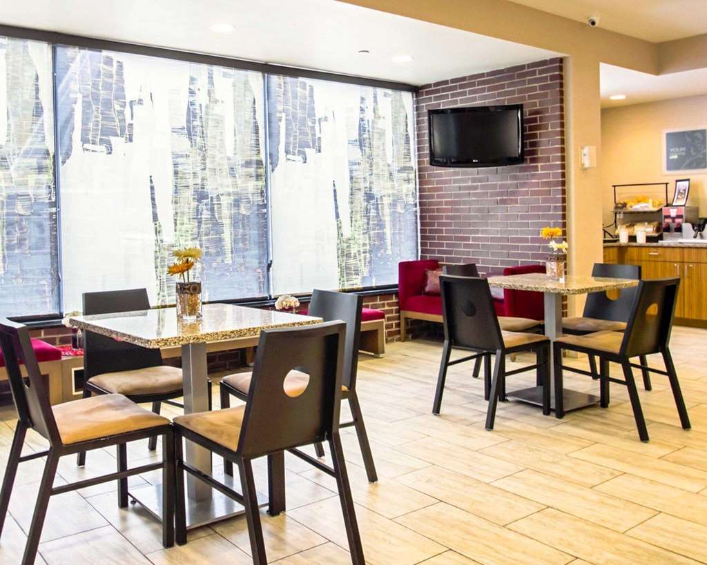 Comfort Inn Midtown West - thumb 11