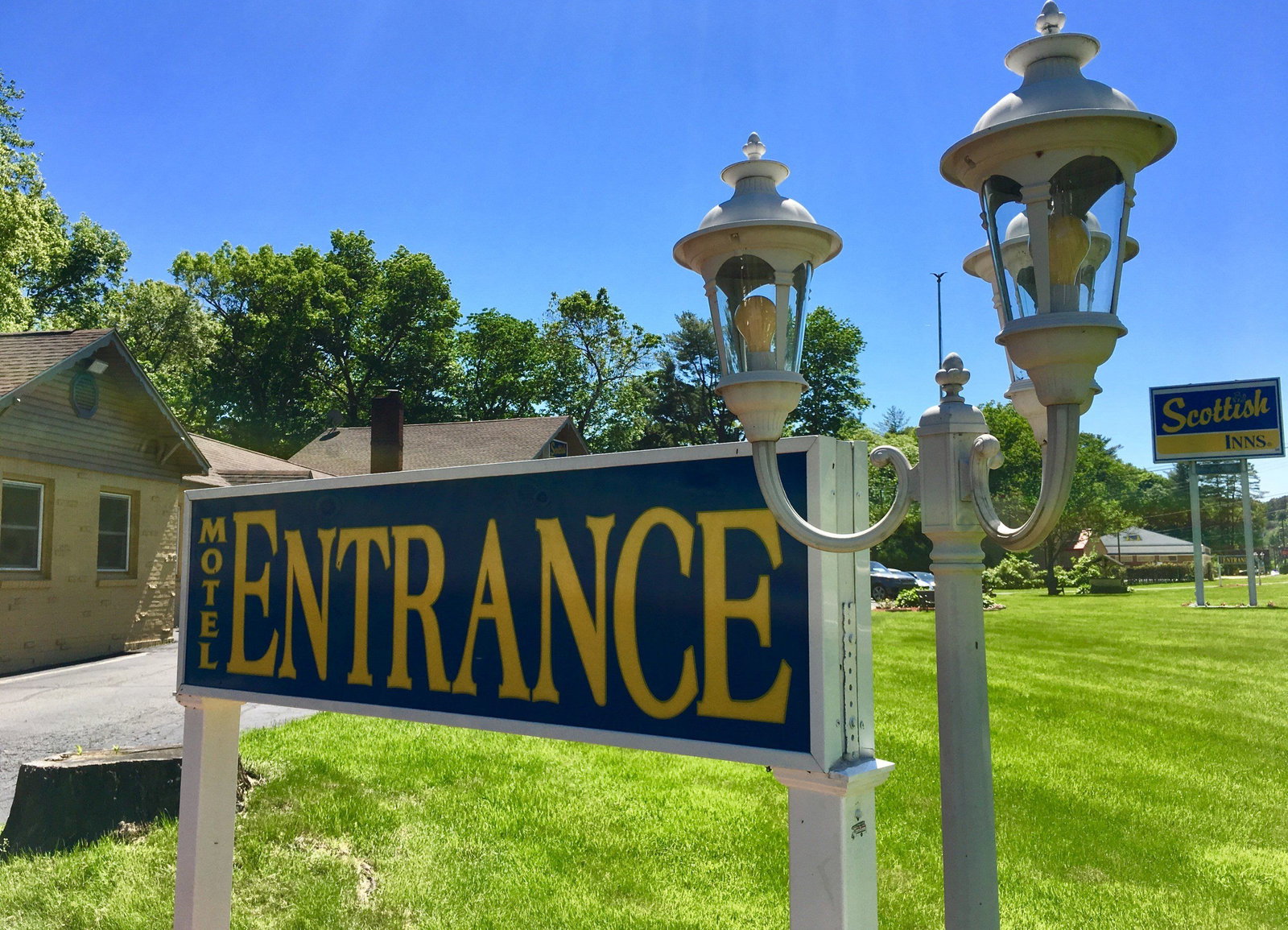 Scottish Inn - thumb 0