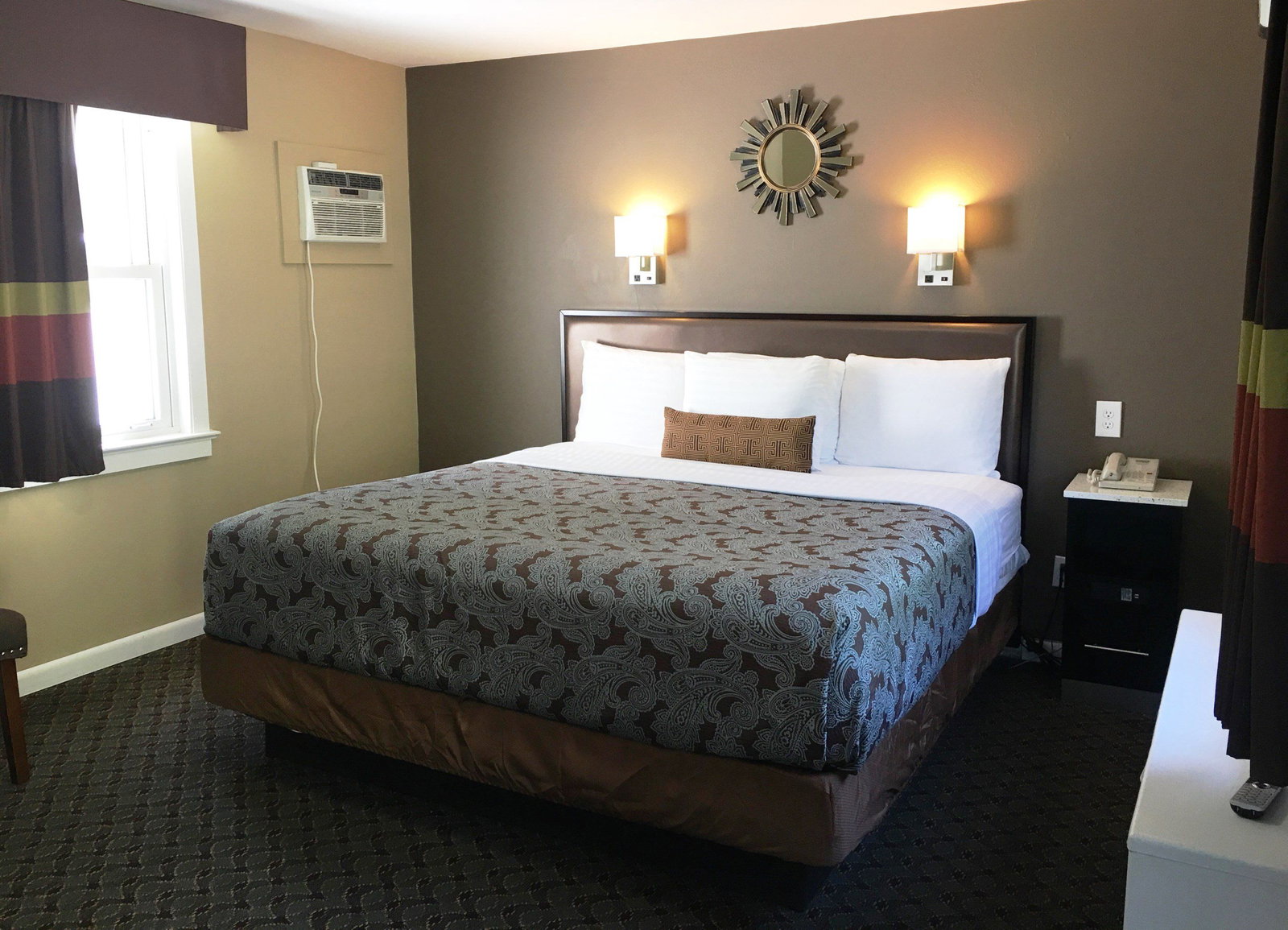 Scottish Inn - thumb 10