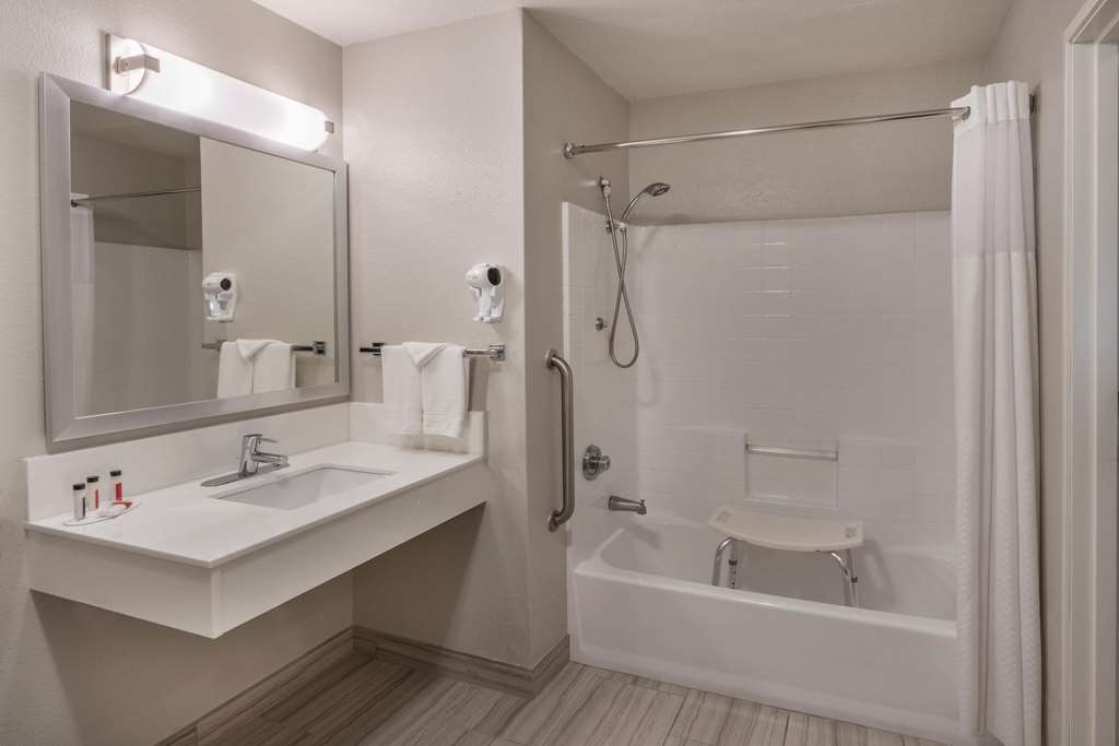 Baymont Inn & Suites Albuquerque Arpt - thumb 8