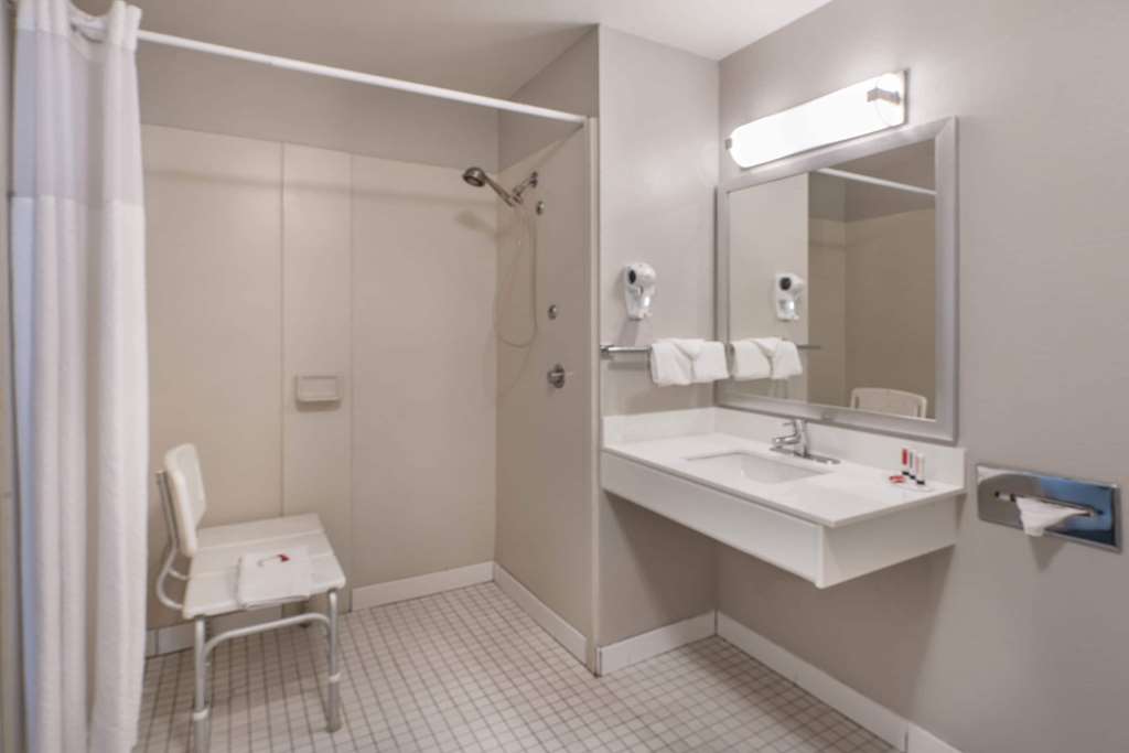Baymont Inn & Suites Albuquerque Arpt - thumb 9
