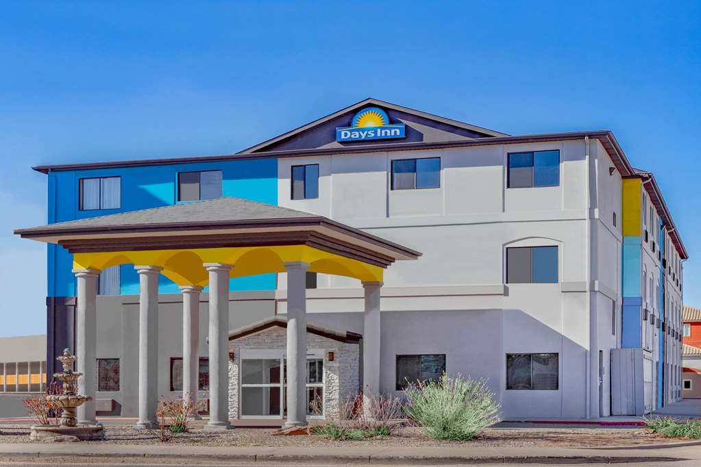 Days Inn Bernalillo - thumb 0