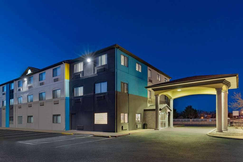 Days Inn Bernalillo - thumb 2