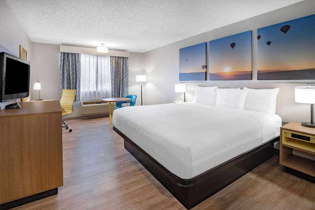 Days Inn Bernalillo - thumb 6