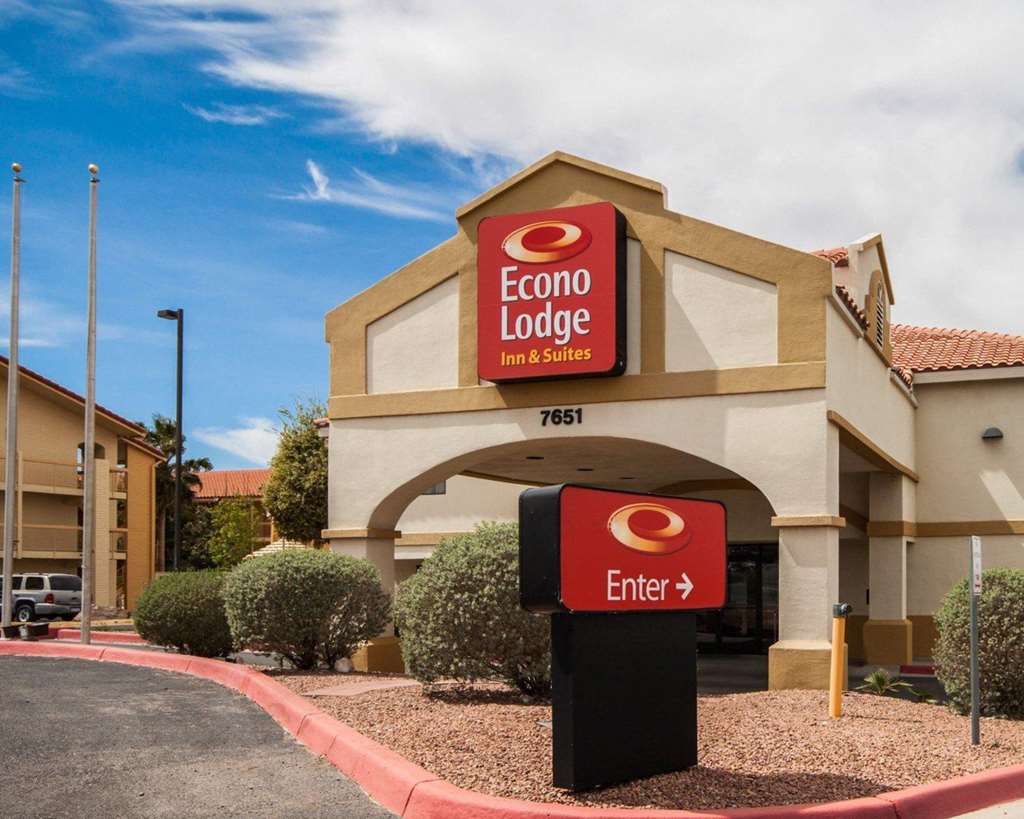 Econo Lodge Inn & Suites - thumb 2