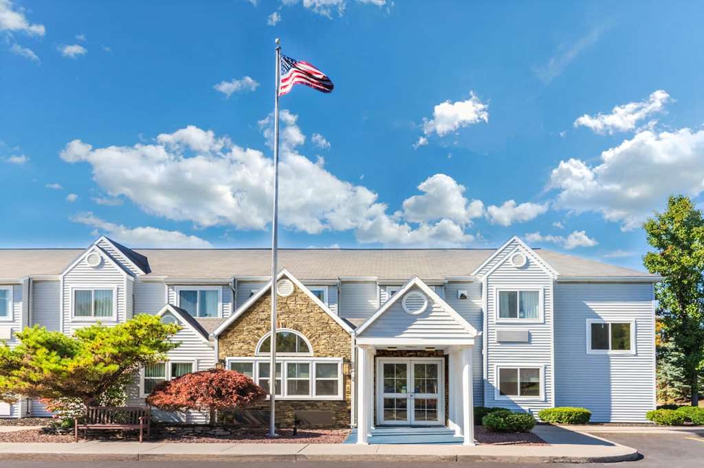 Microtel Inn & Suites Victor/Rochester - thumb 0